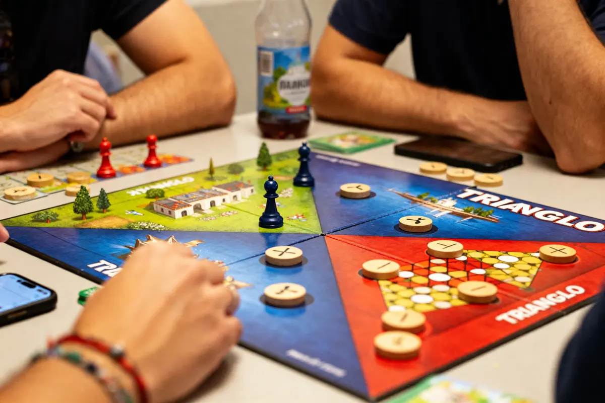 Triangolo : découvrez le jeu de palets breton incontournable